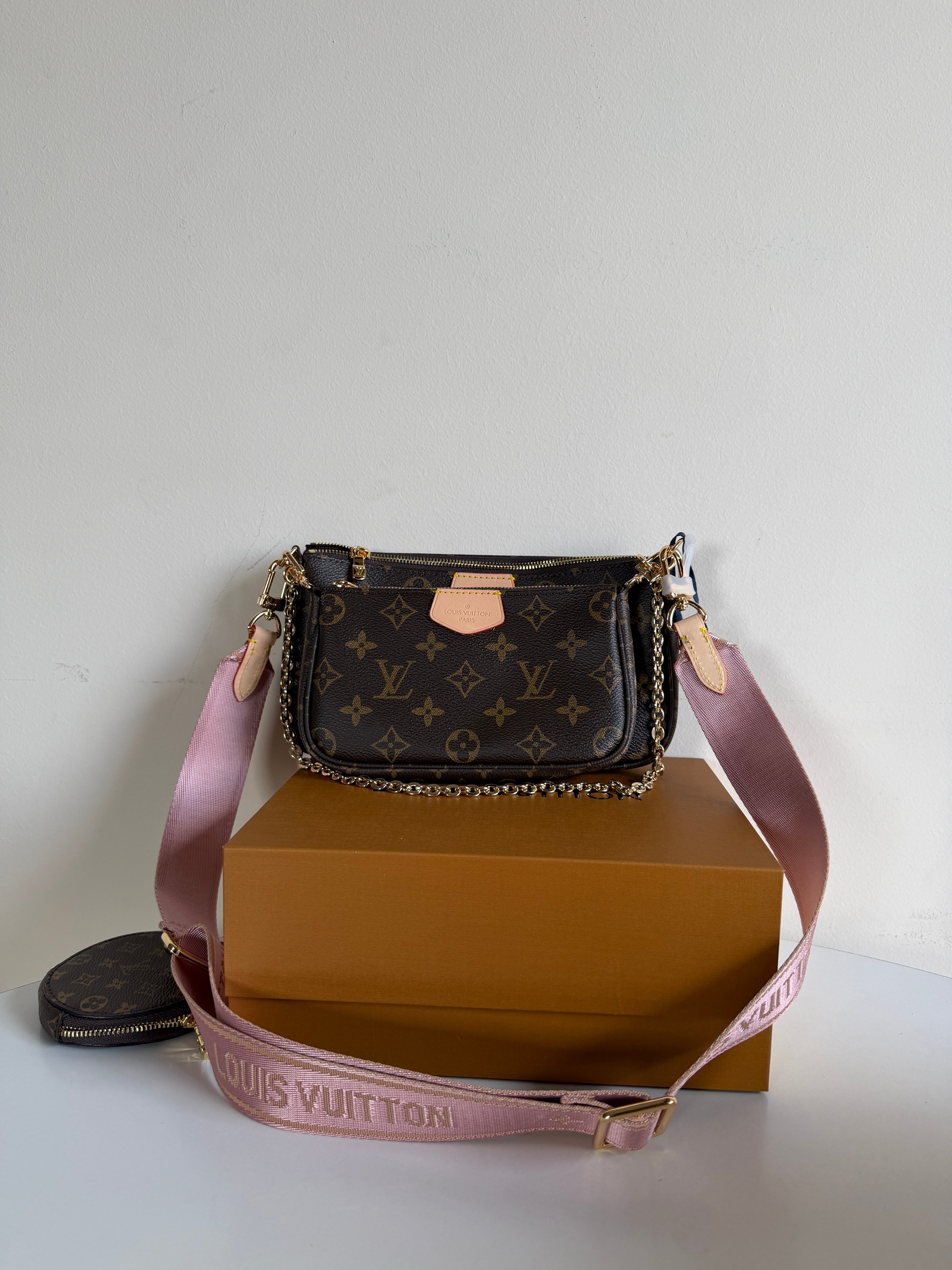 Louis Vuitton Multi Pochette Accessoire