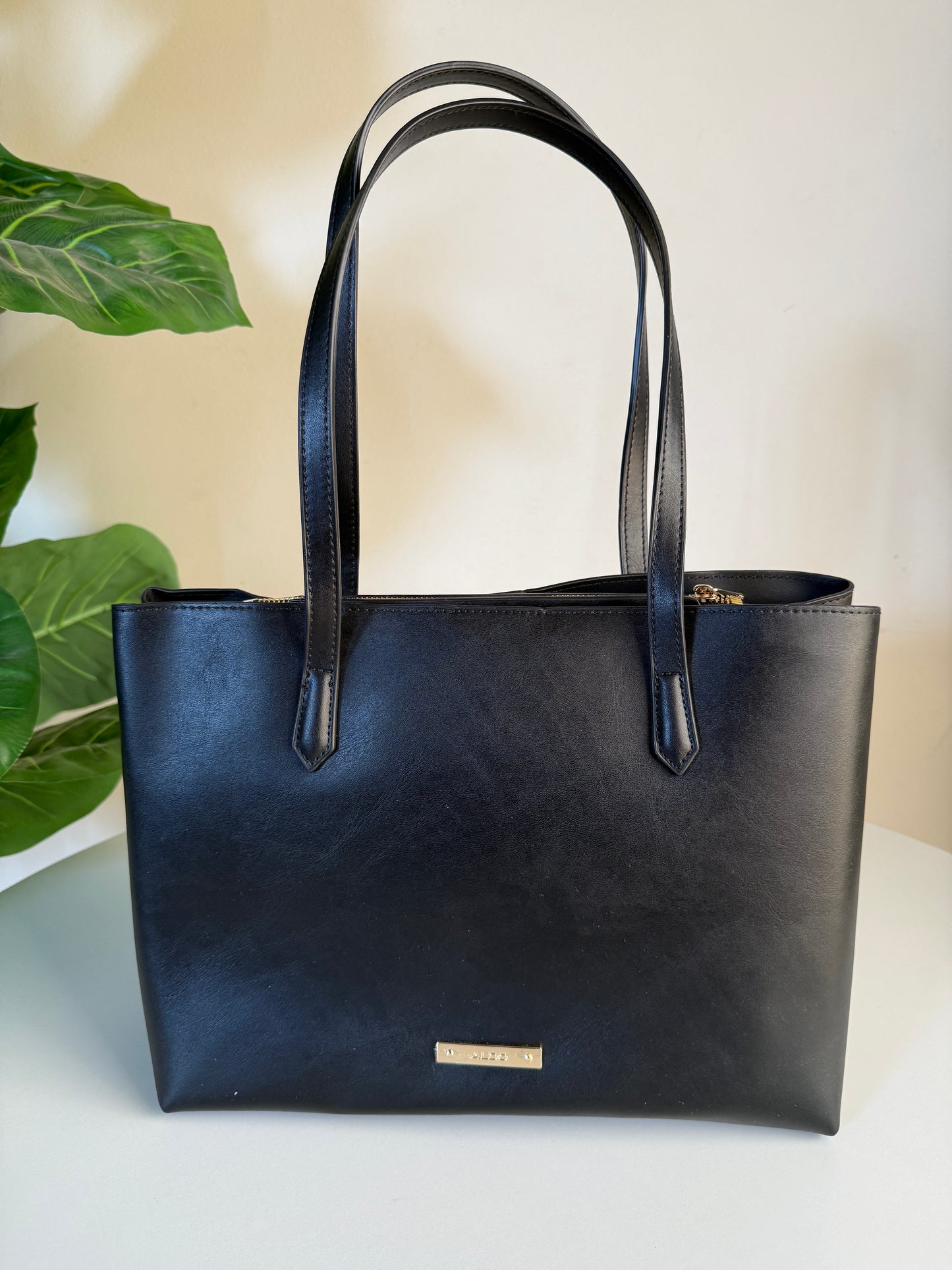 Aldo tote bag(wallet charm)