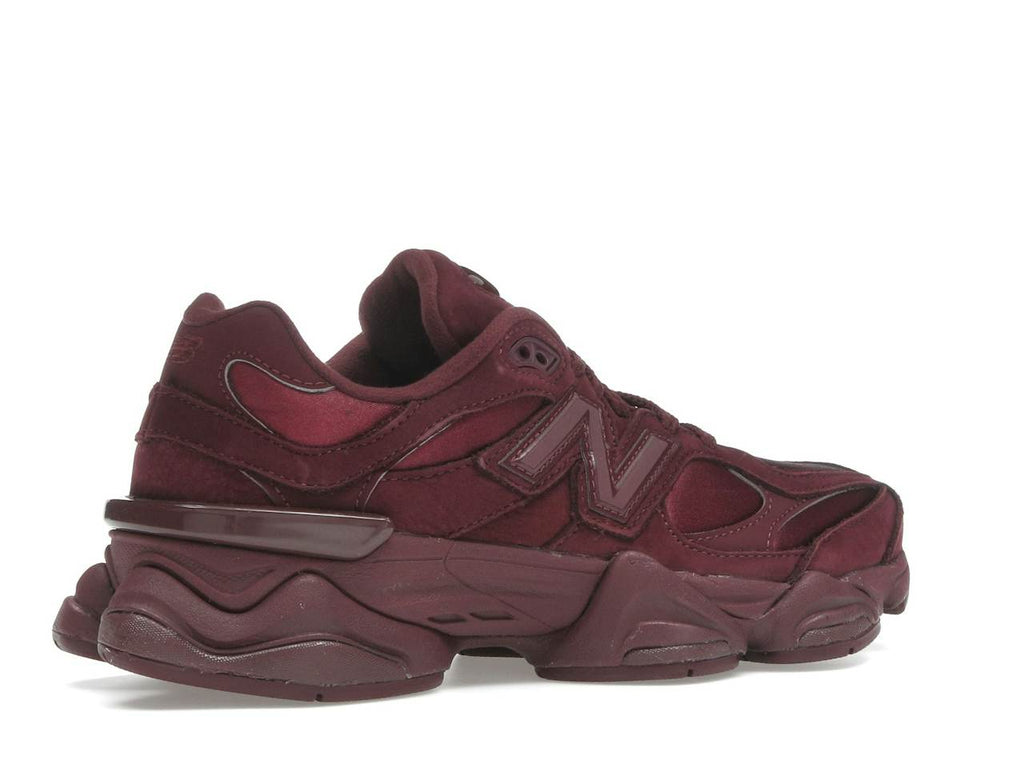 New Balance 9060 – burgundy