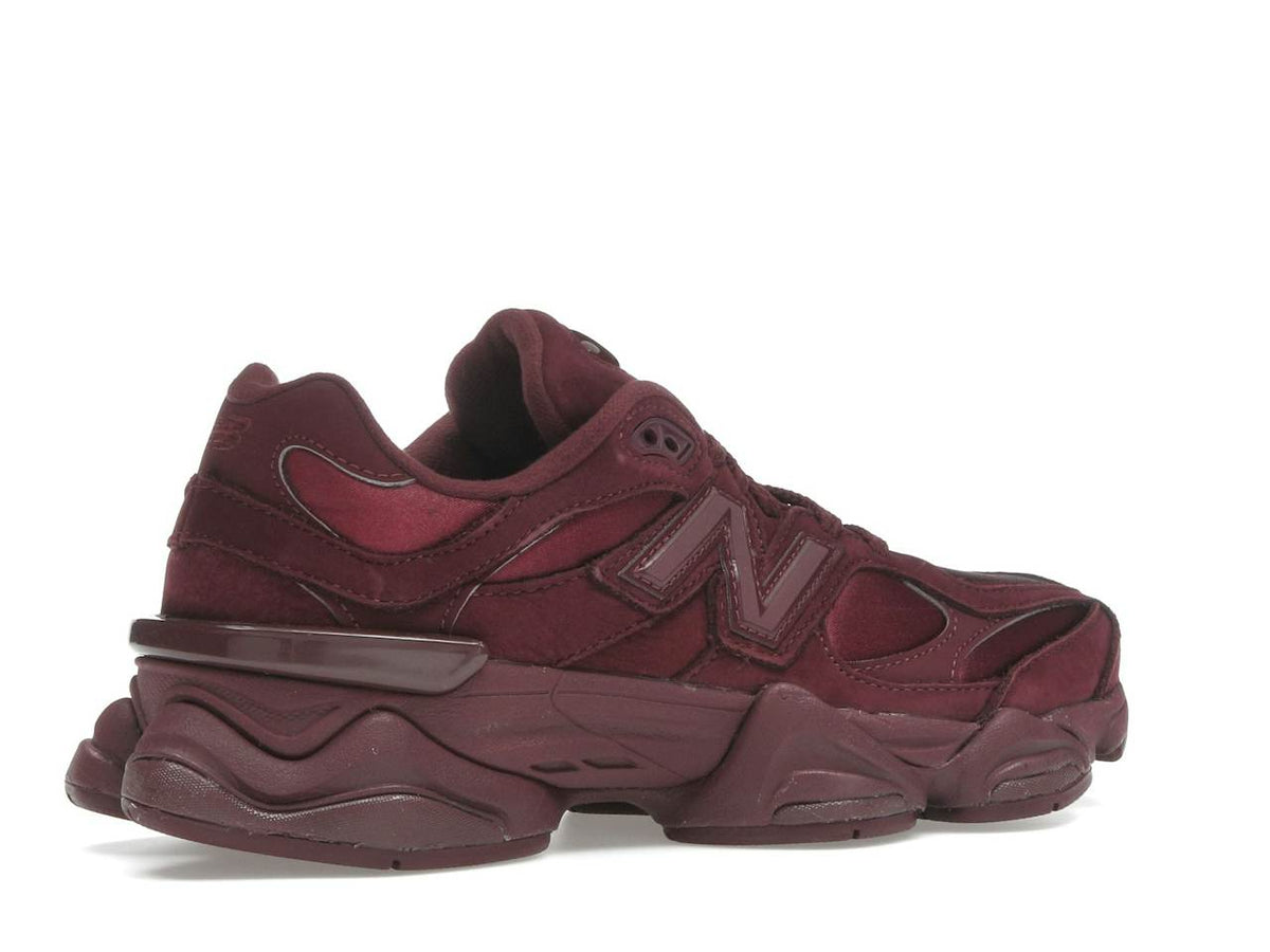 New Balance 9060 – burgundy