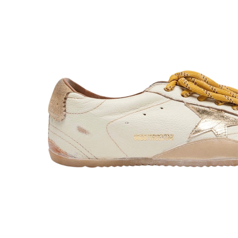 Golden Goose True-Star in white nappa leather with gold star and beige suede heel tab(Women's)