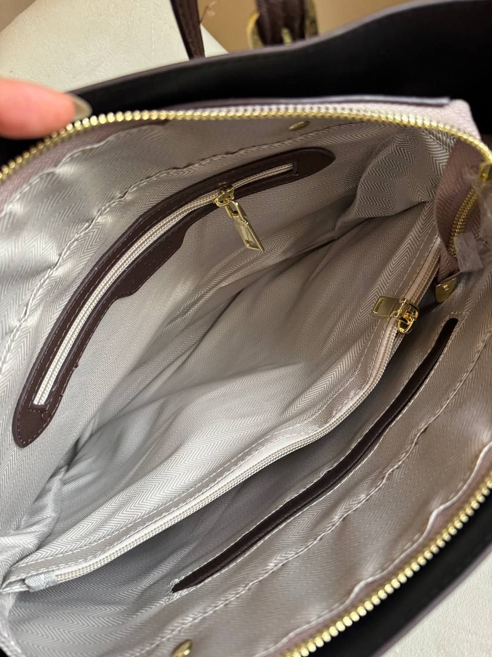 Jet Set travel tote bag