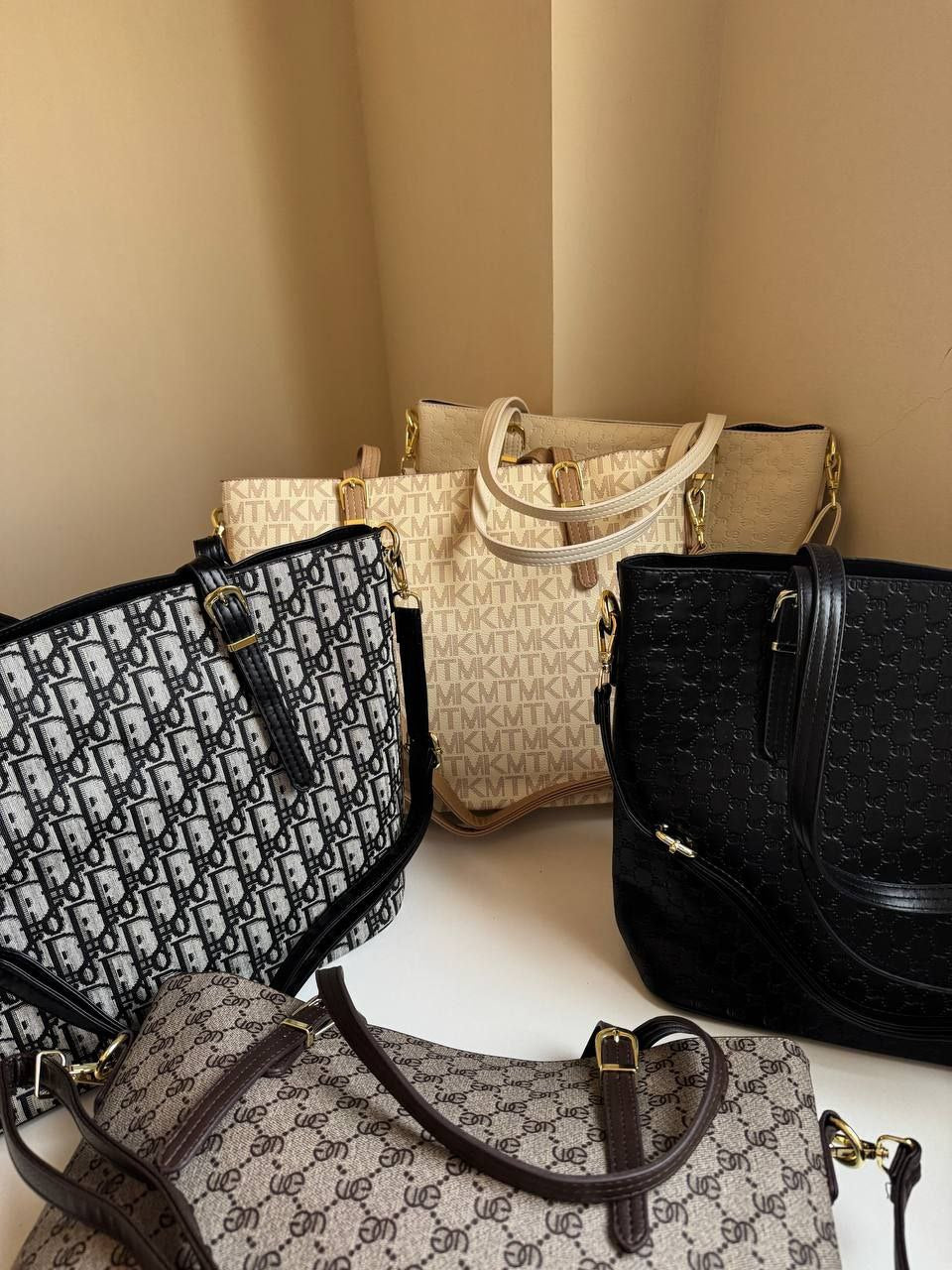 Jet Set travel tote bag