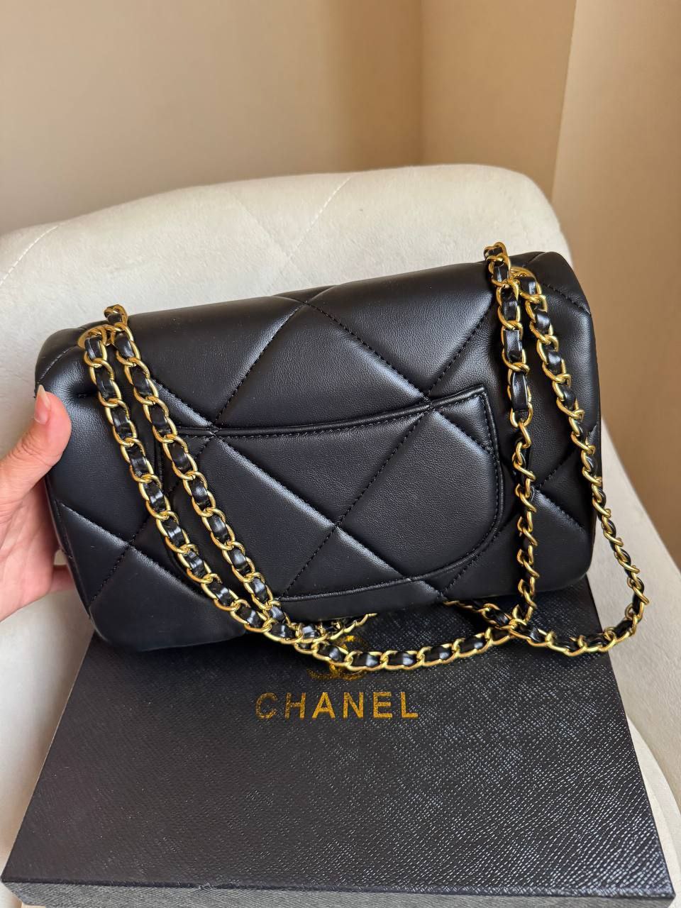Chanel 19 flab bag