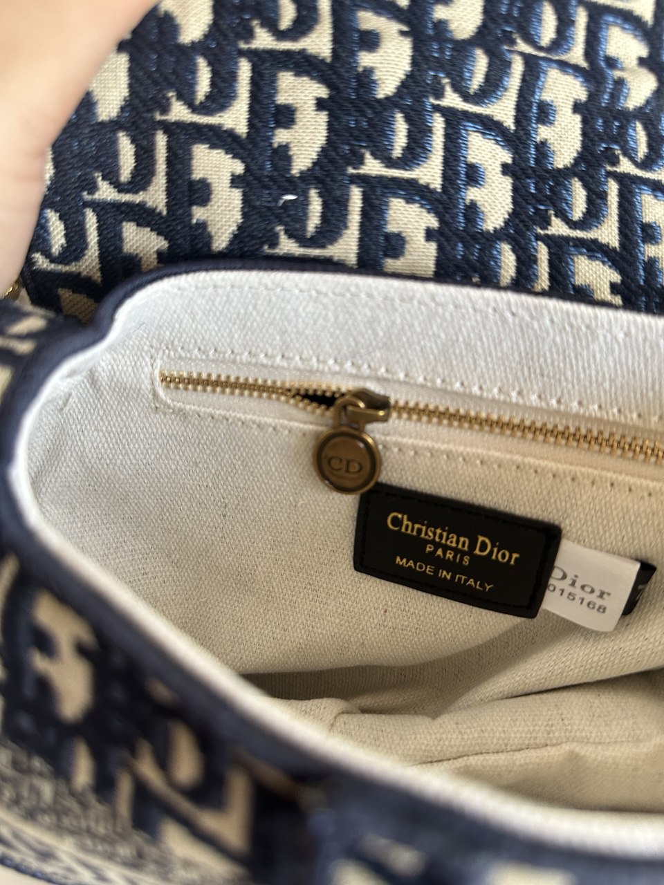 Dior saddle oblique embroidery