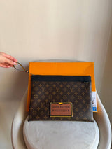 Lv Discovery pochette Clutch
