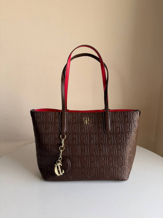 Carolina Herrera shoulder 2