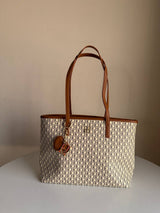 Carolina Herrera shoulder 3