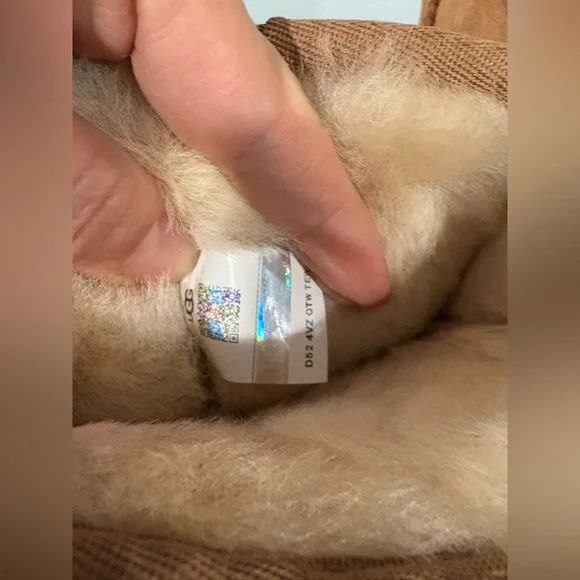 UGG Classic Short II