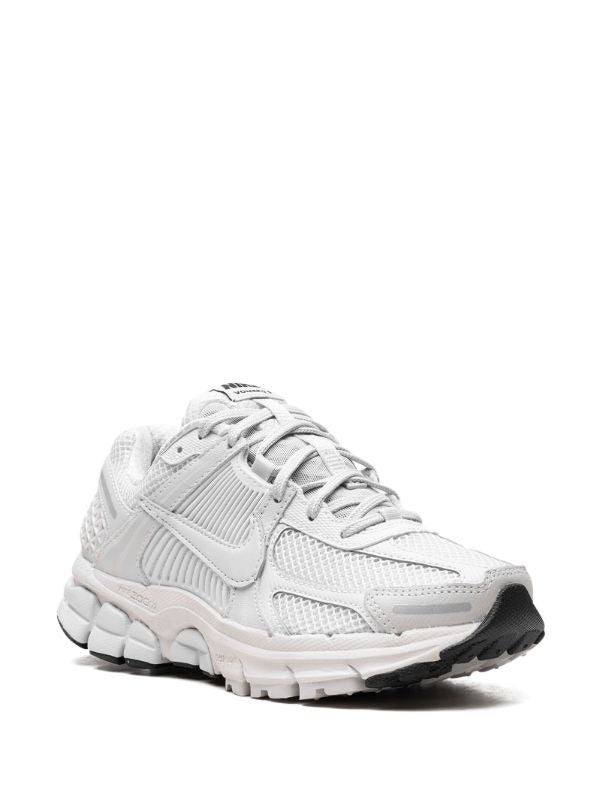 Air Zoom Vomero 5 'Triple White'
