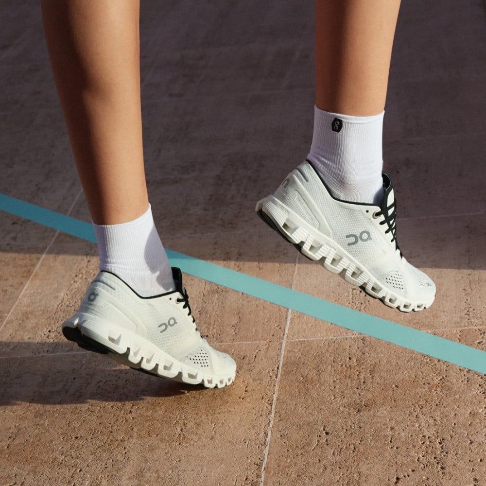 On Running Cloud X 4 sneakers White