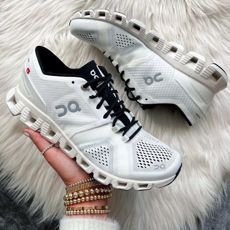 On Running Cloud X 4 sneakers White