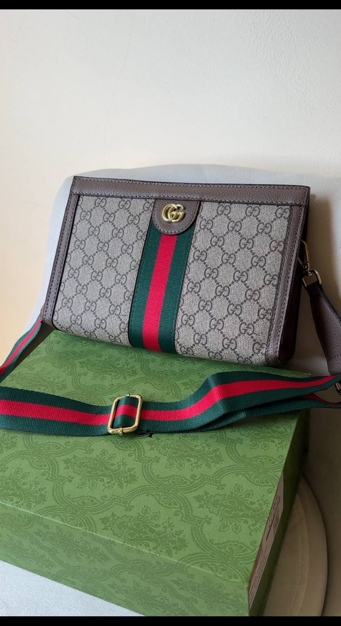 Gucci GG Supreme