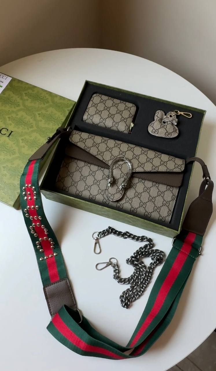 Gucci Dionysus Mini Shoulder Bag Gift Set with Accessories.