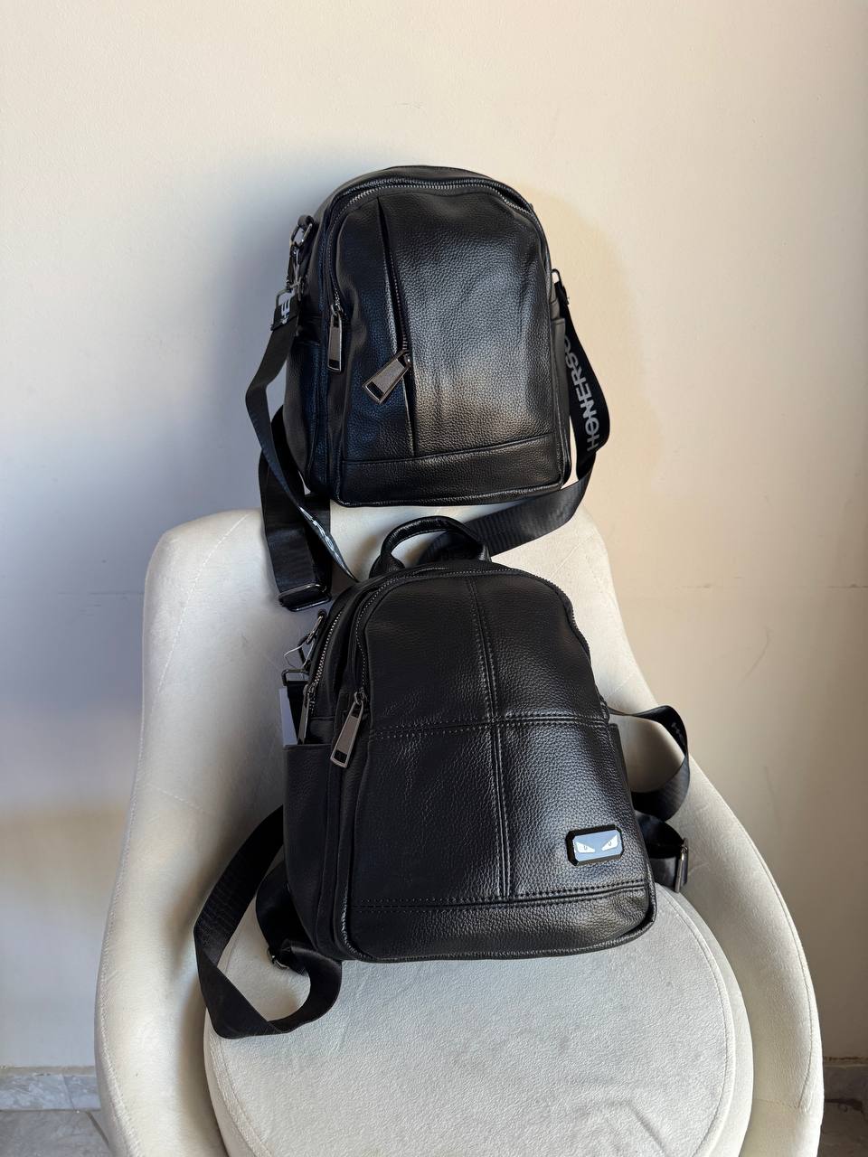 Back bag leather