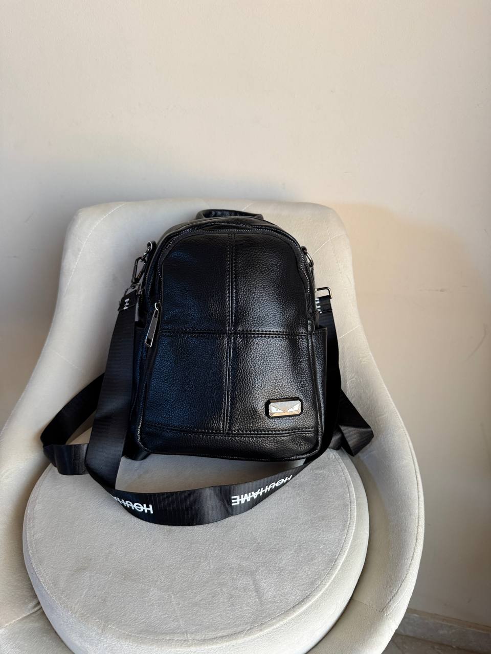 Back bag leather