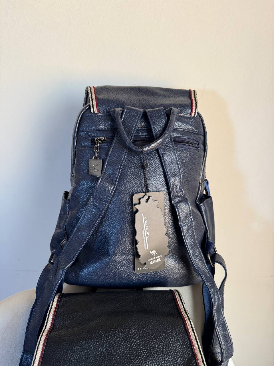 Back bag leather kangaroo