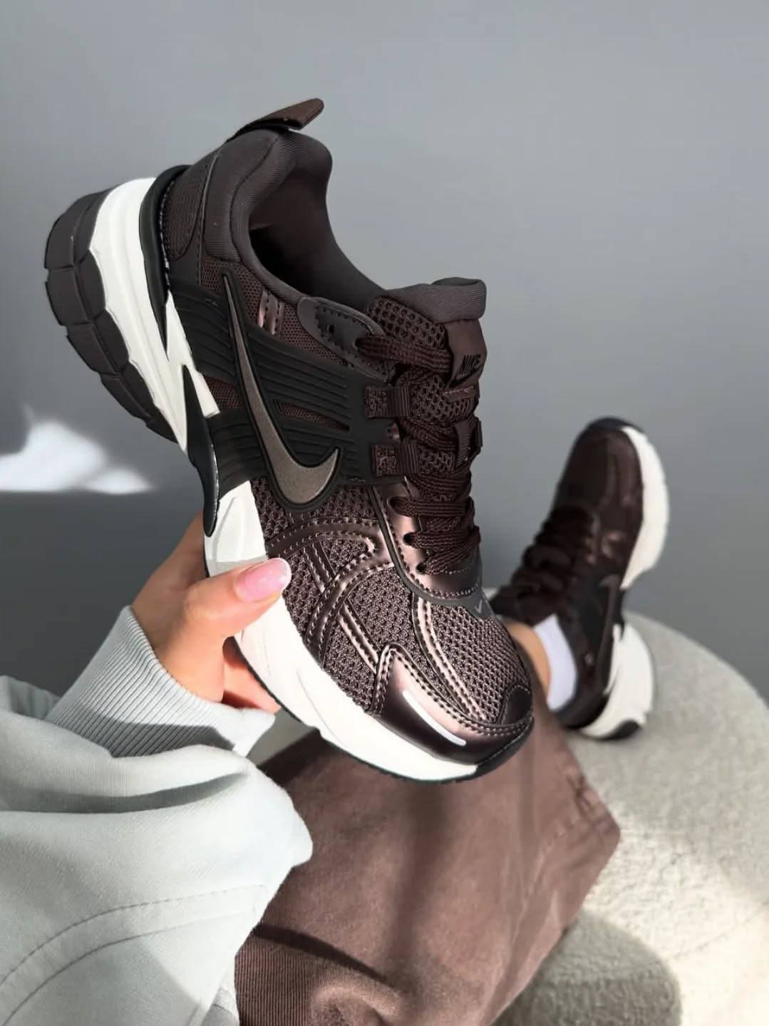 Nike V2K Run Mink Brown