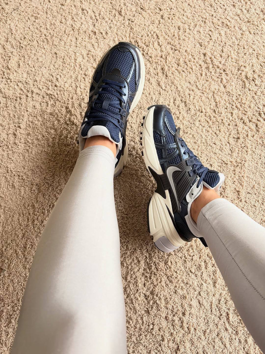 Nike V2k Run Obsidian Wolf Gray