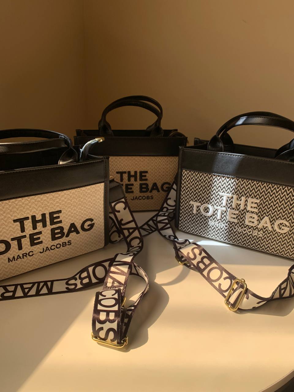 The tote bag by Marc Jacobs