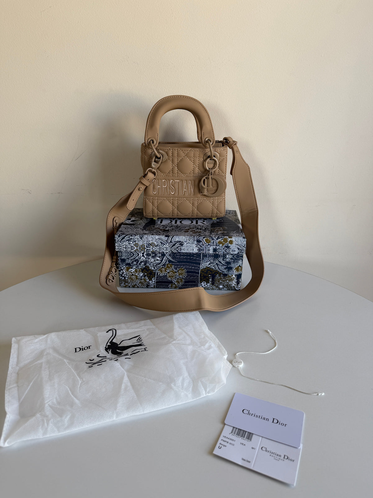 Lady Dior (Biege)