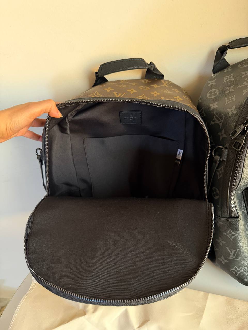 Louis Vuitton back bag Aerogram