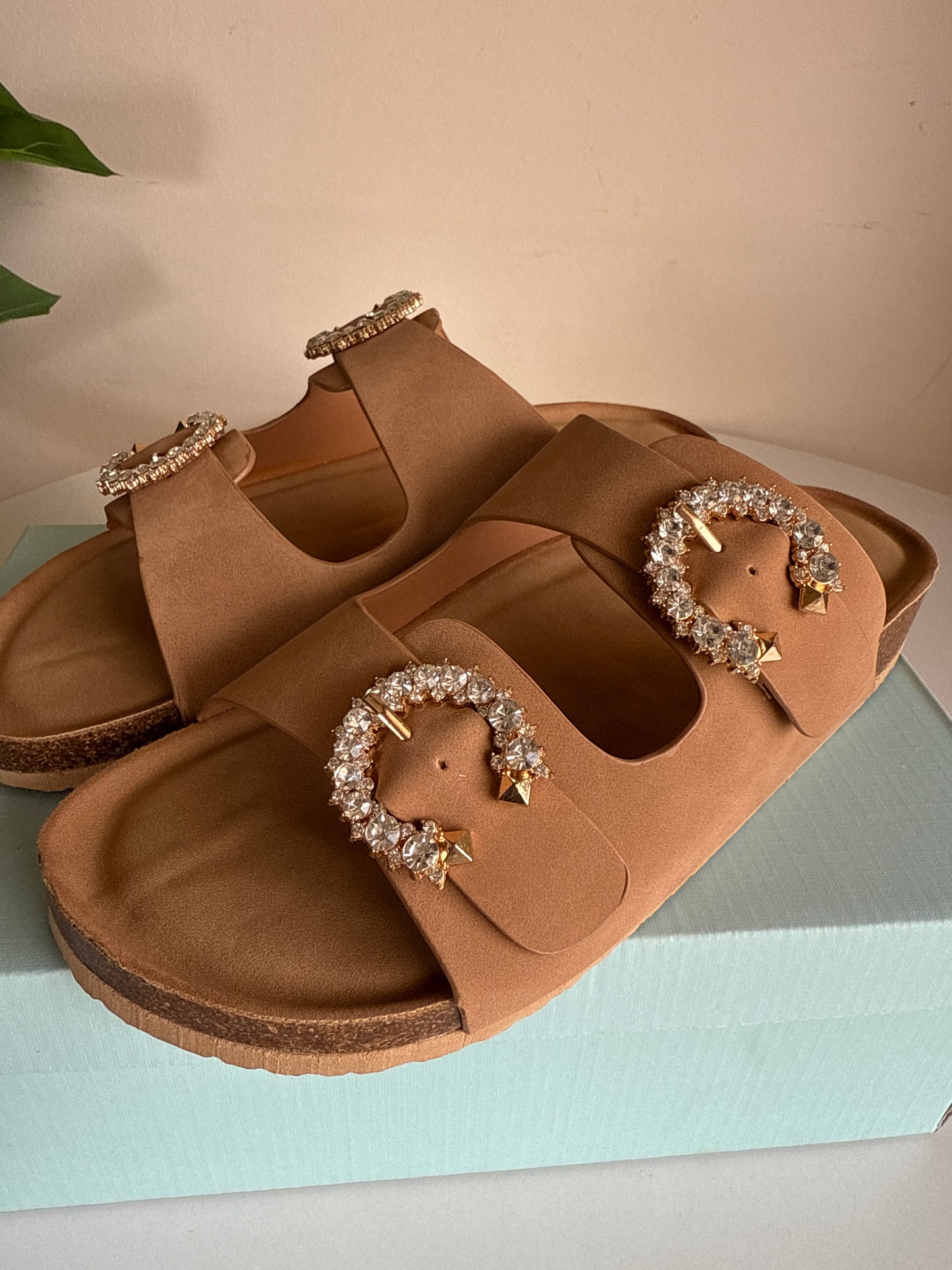 Chrisbella Crystal Slipper ( Biege)