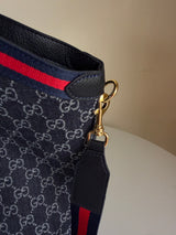 Gucci tote bag with wallet
