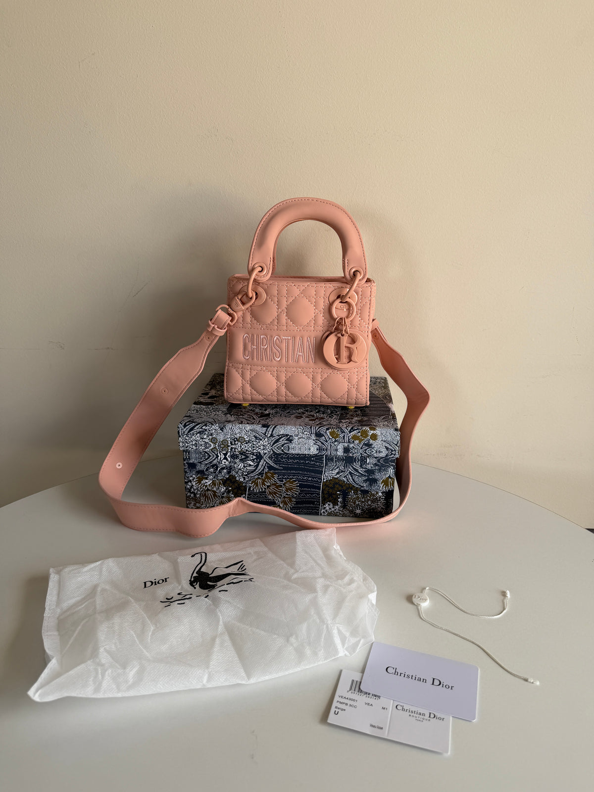 Lady Dior (peach)
