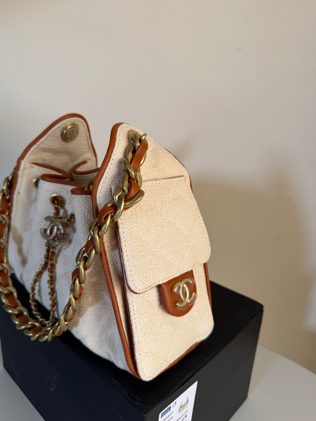 Chanel hobo bag mini off white- havan