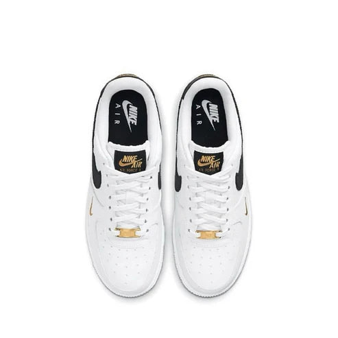 NikeNike Air Force 1 Low Essential "White/Black/Gold" sneakers Air Force 1 Low Essential "Toe Swoosh - White/Rattan" sneakers (Copy)