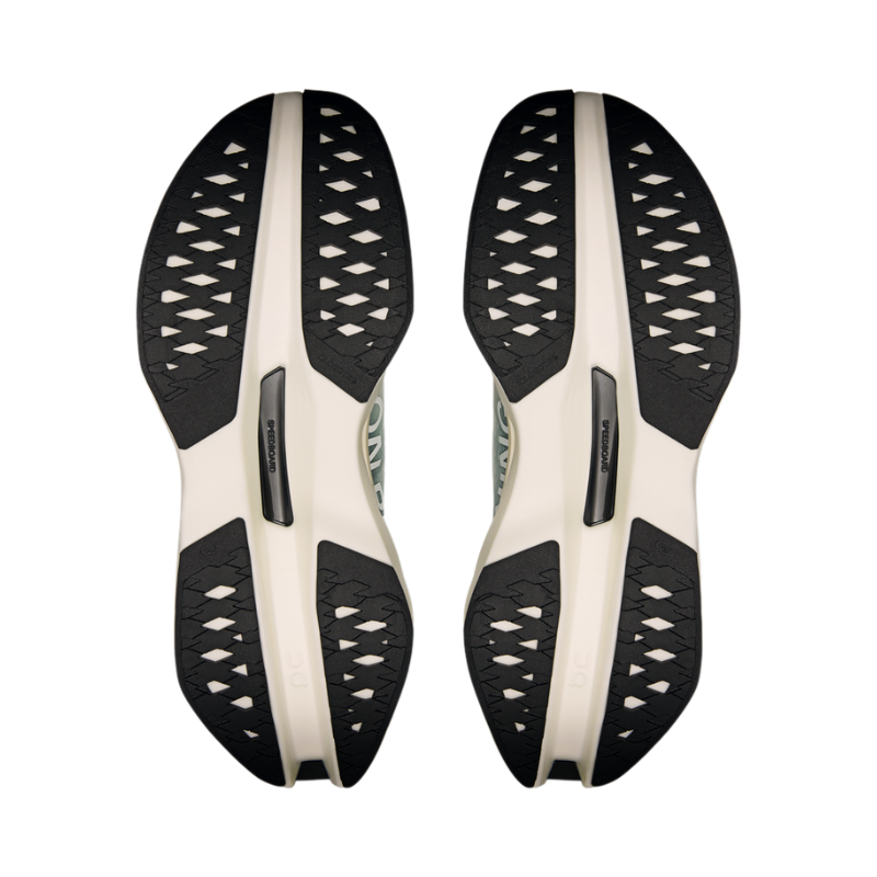 On Running Cloudboom Max White Black