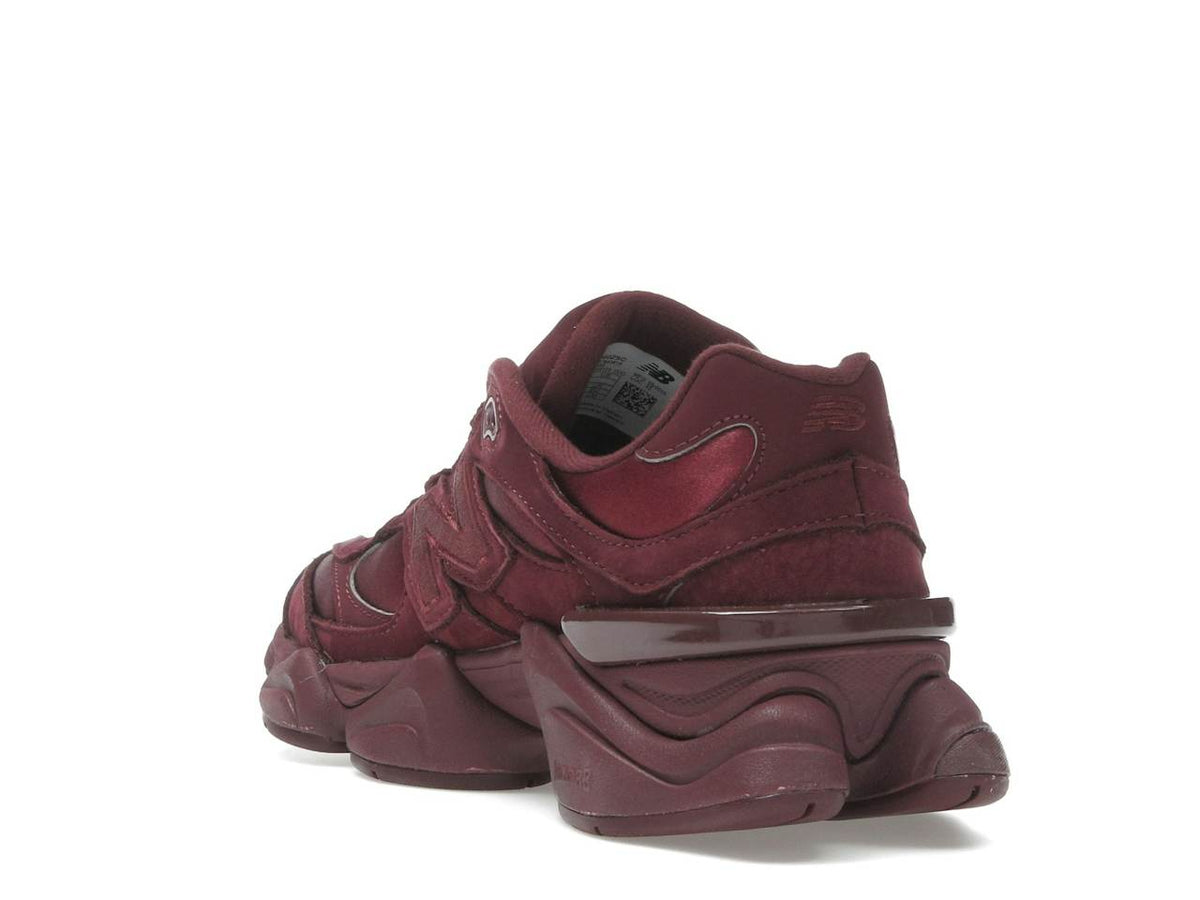 New Balance 9060 – burgundy