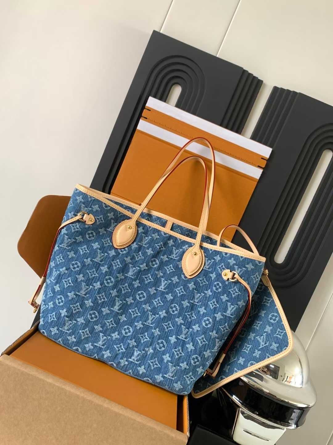 Louis Vuitton Neverfull MM Denim