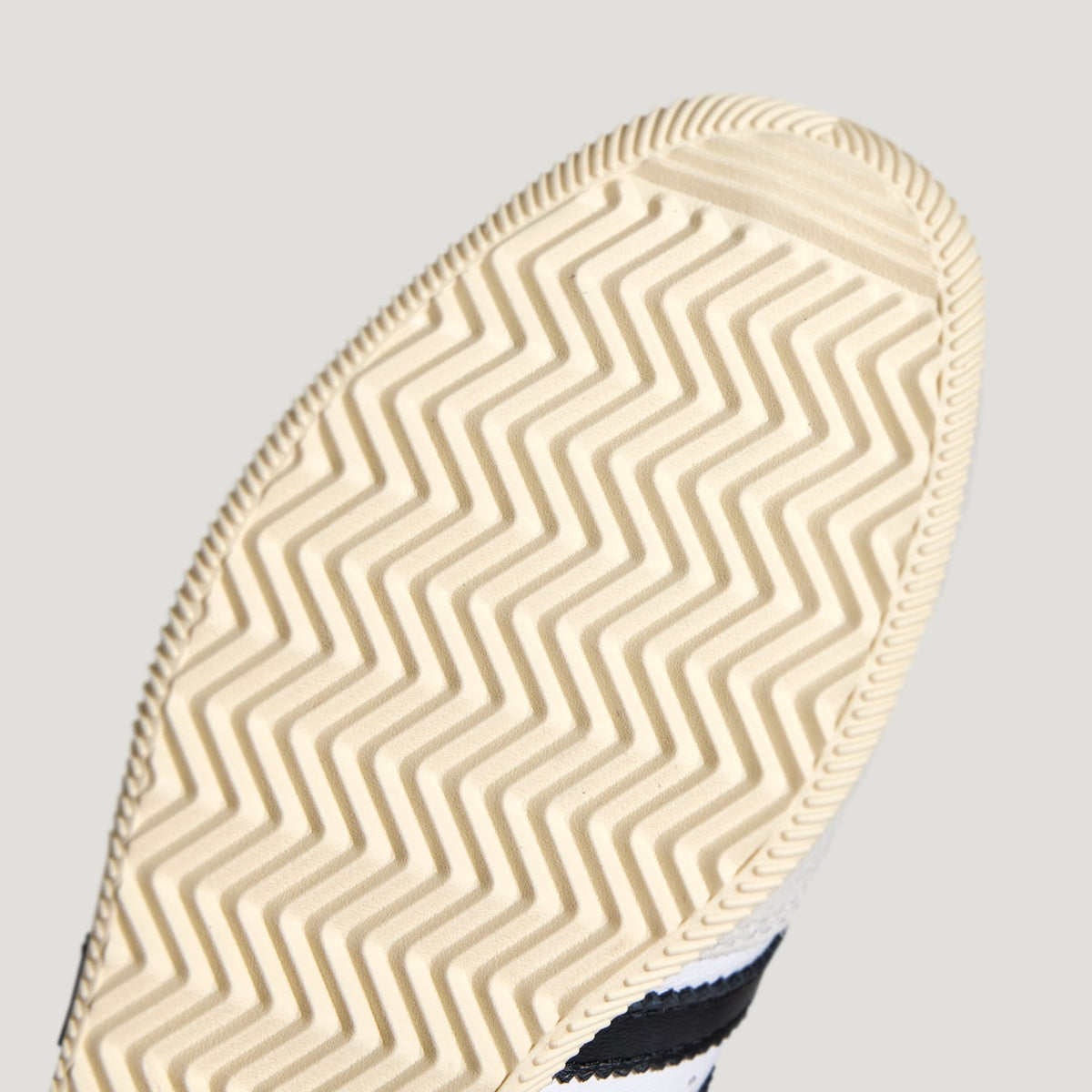 Adidas changle cloud white / black