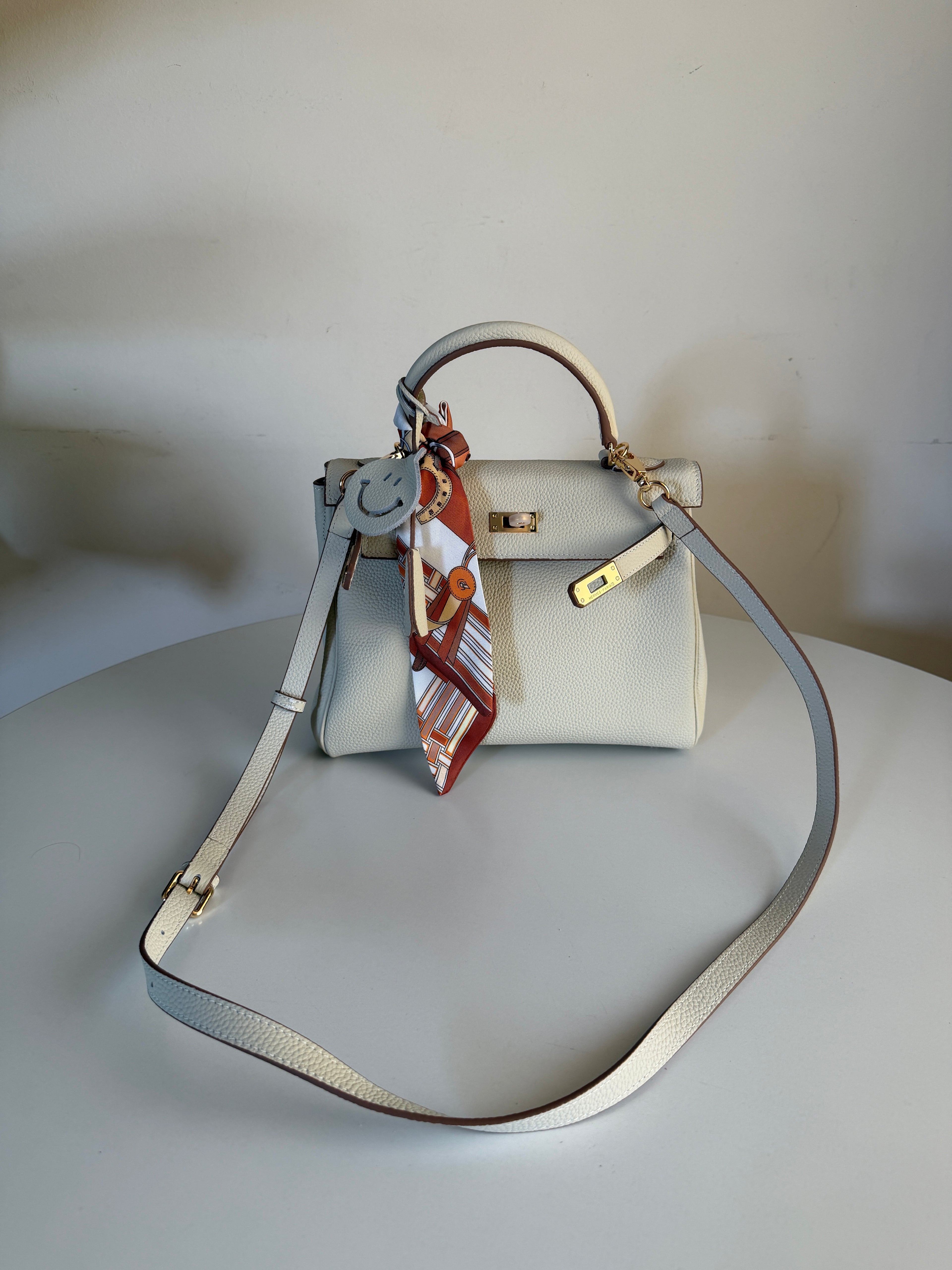 Hermes Birkin 25 Craie in Togo Leather with Gold Hardware
