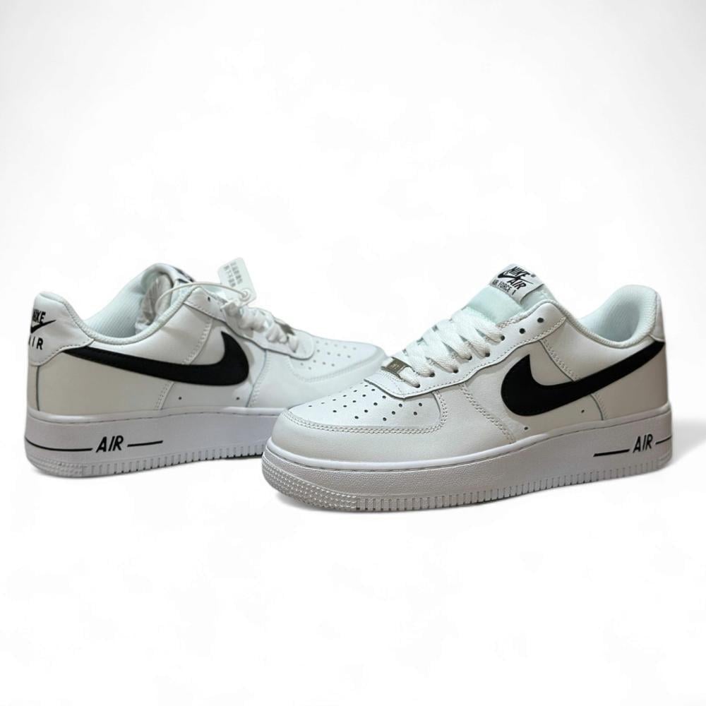 NIKE Air Force white black