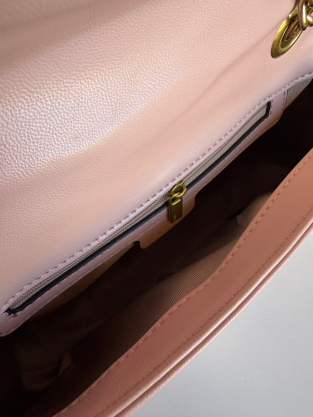 Gucci GG Marmont (Medium)