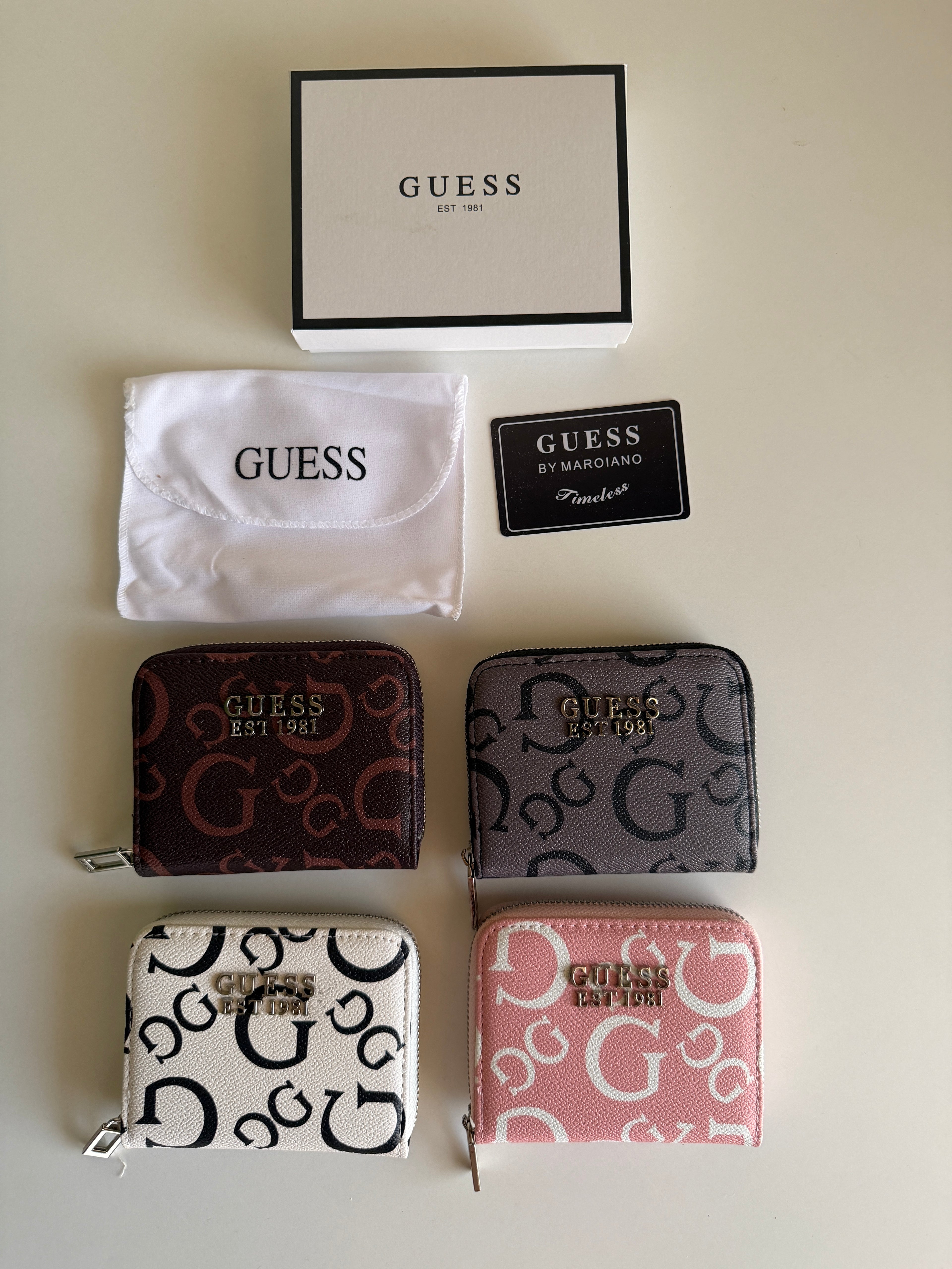 Guess mini wallet (patterned)