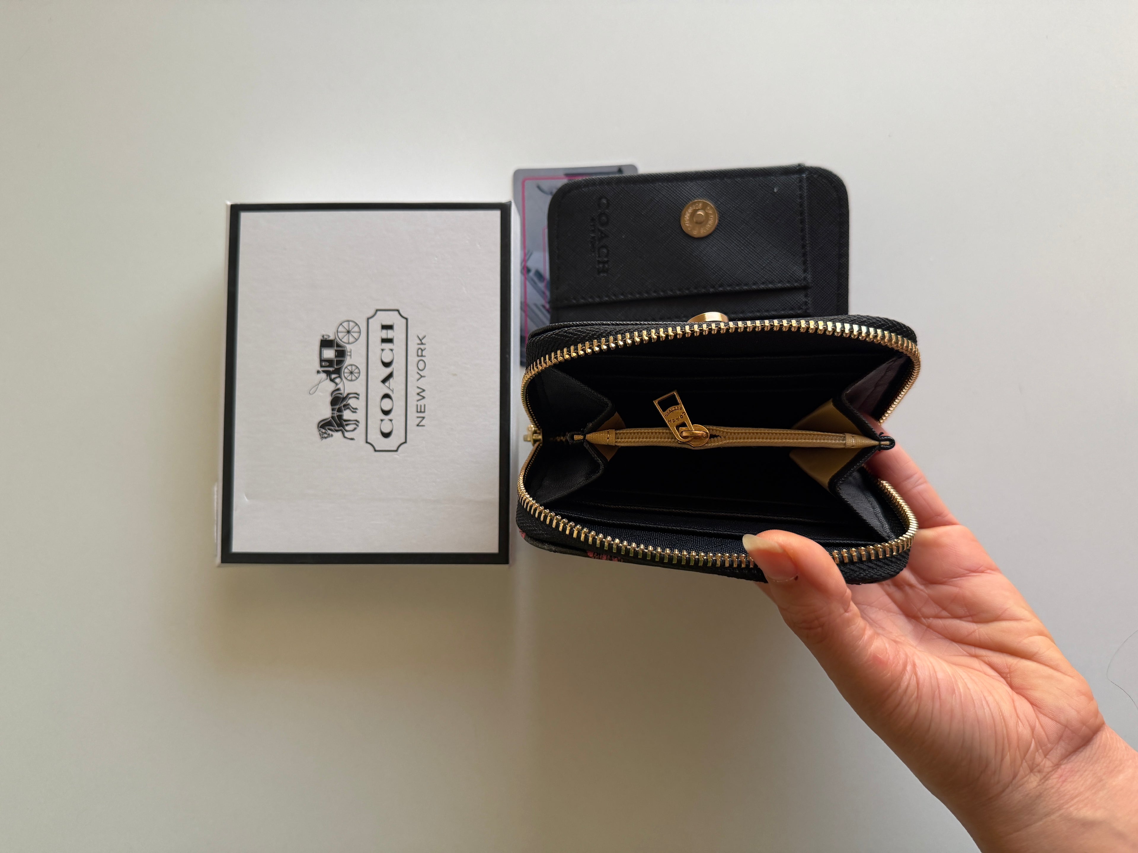 Coach mini wallet kiss