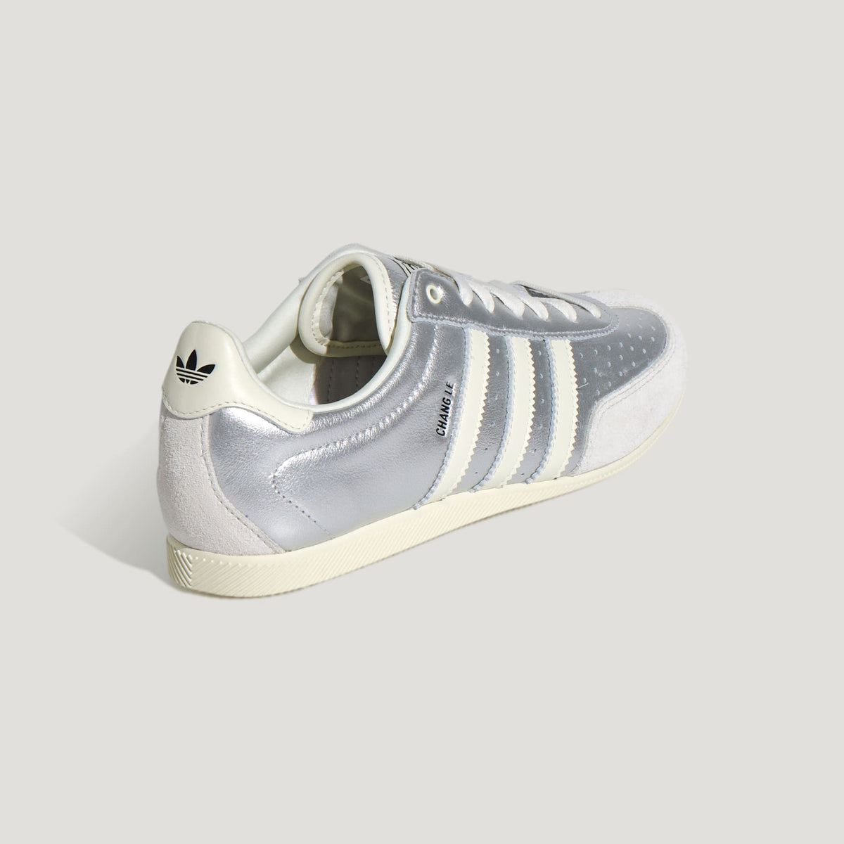 Adidas changle silver Metalic ivory grey
