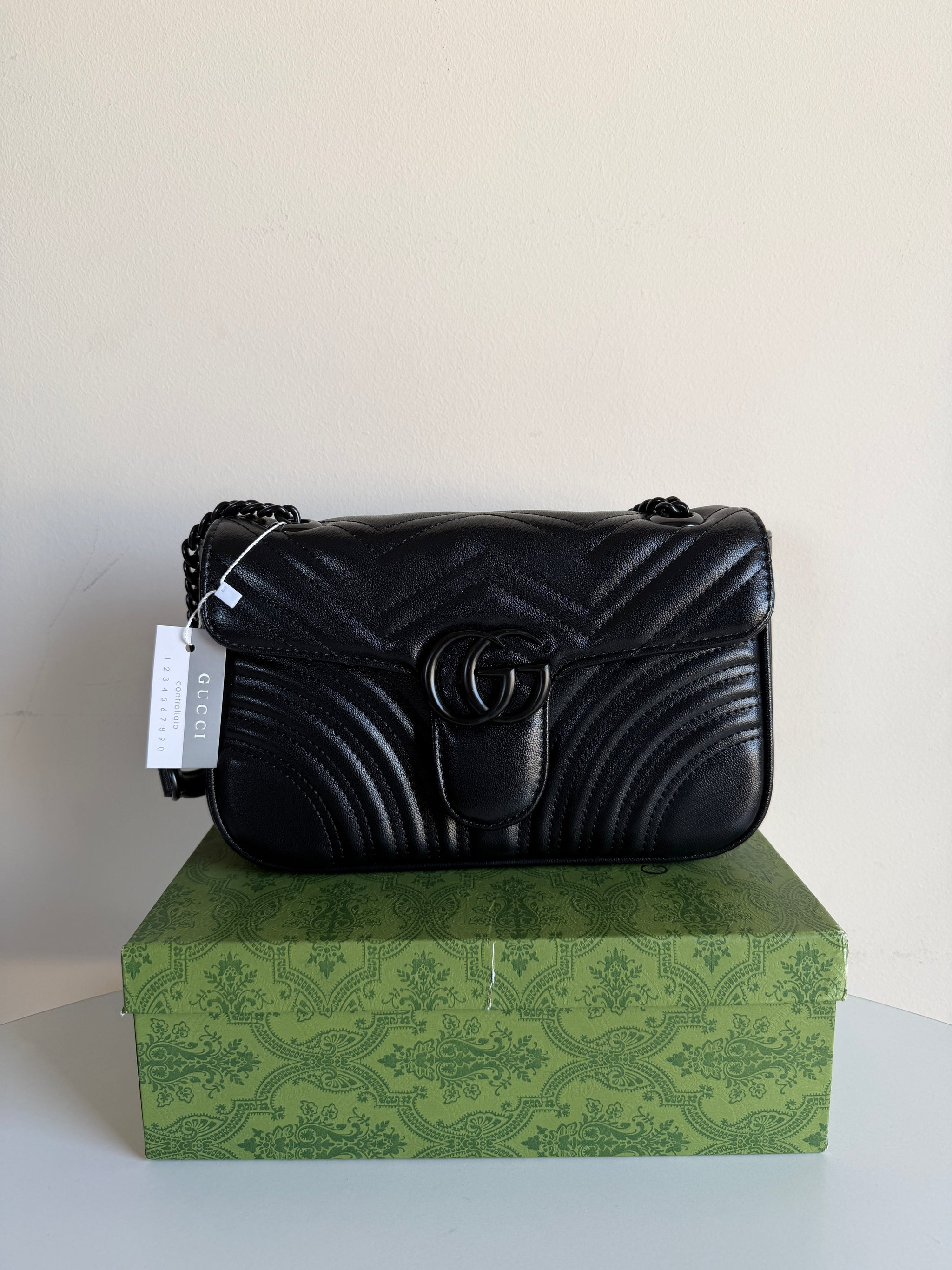 Gucci GG Marmont (Medium)