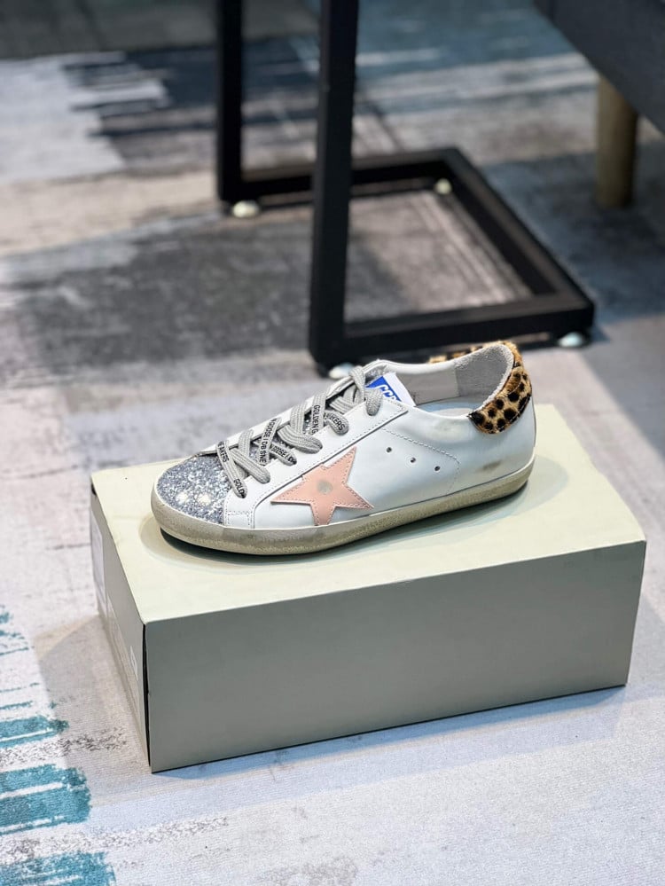 Golden Goose Superstar sneakers