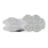 New Balance 9060 – Triple White