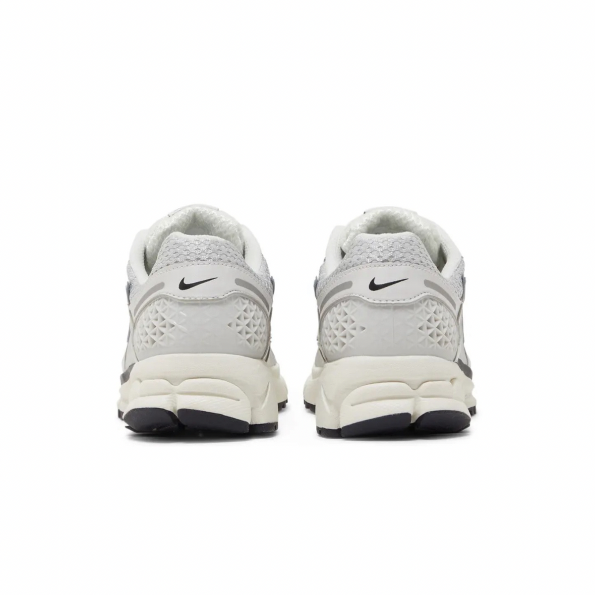 Air Zoom Vomero 5 'Photon Dust Metallic Silver' (s)