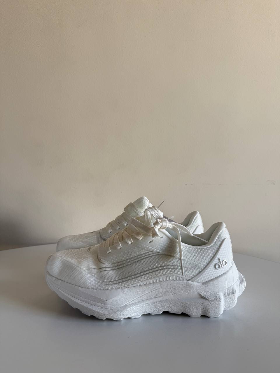 Alo Runner yoga White