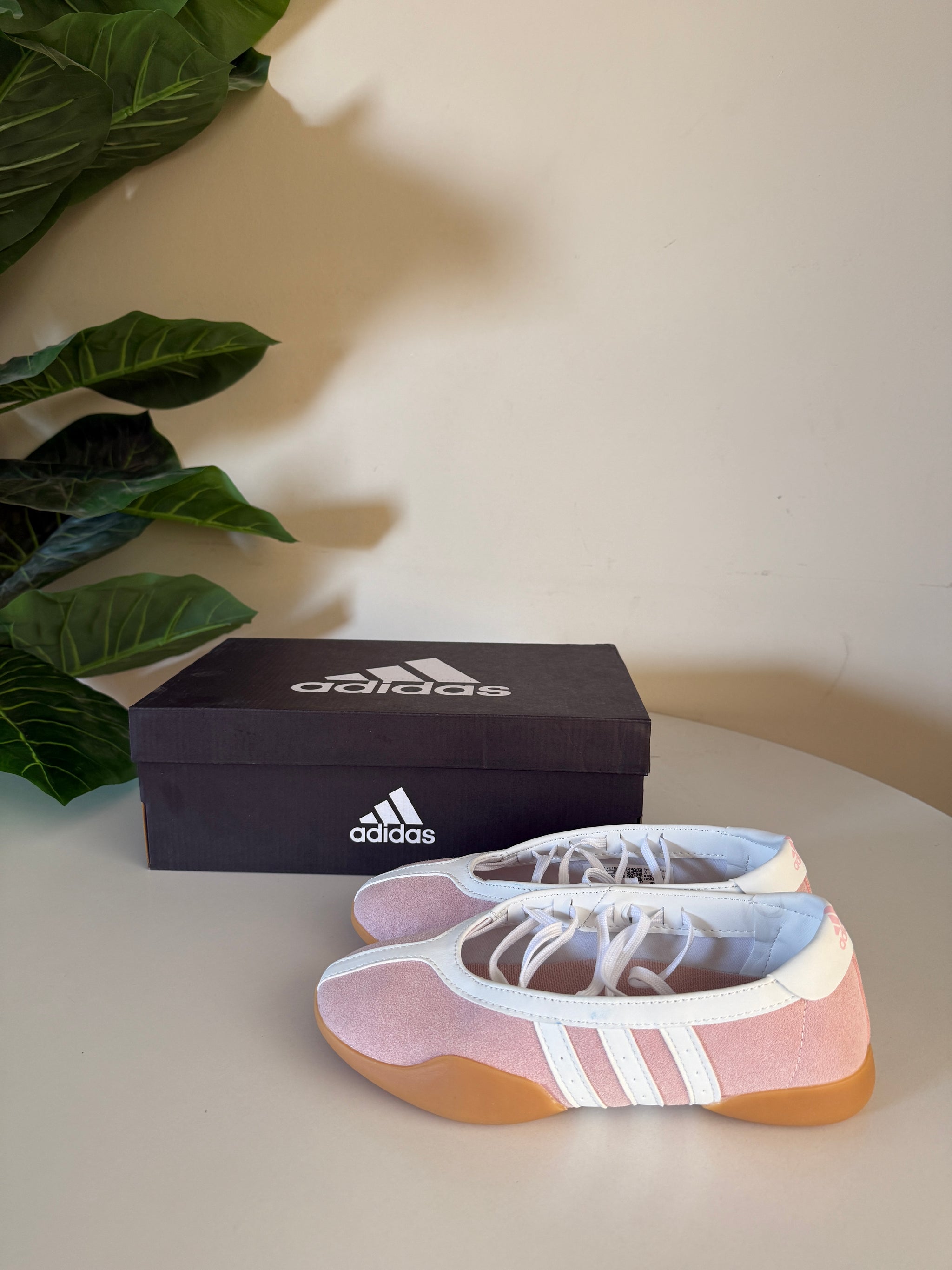 Adidas TAEKWONDO MEI Shoes pink / white