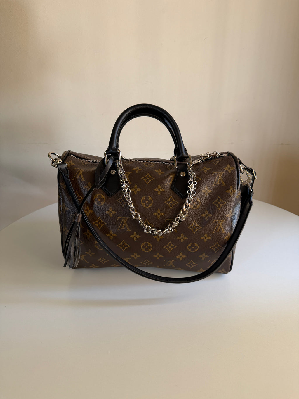 Louis Vuitton Speedy 30 Crafty - black and silver accessories