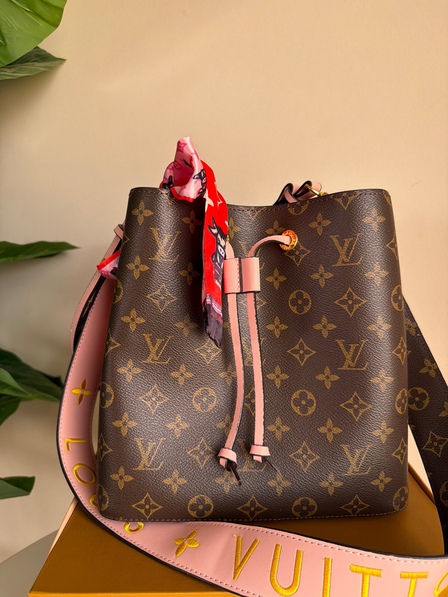 Louis Vuitton Neonoe MM