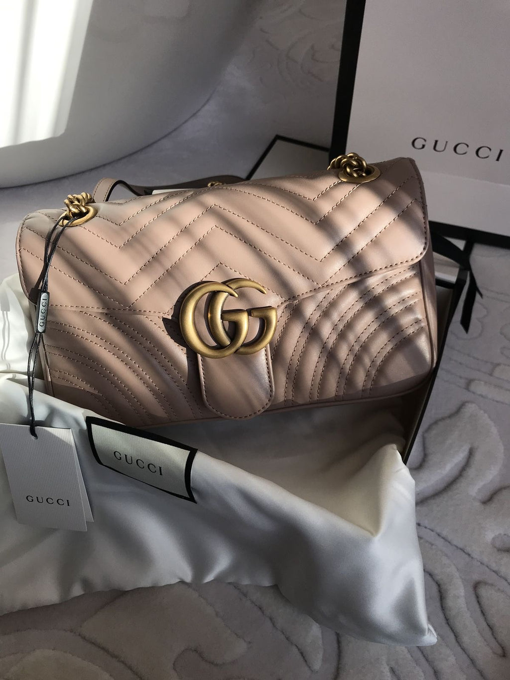 Gucci GG Marmont (Medium)